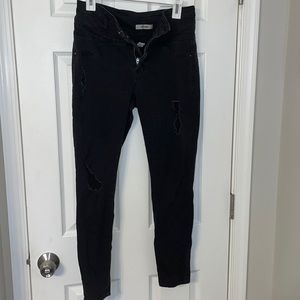 🕶High-waisted black skinnies